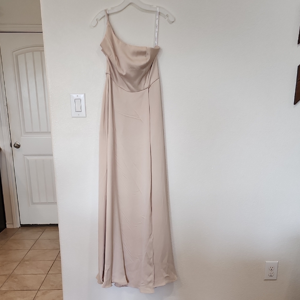Elegant Cream One-Shoulder Dress